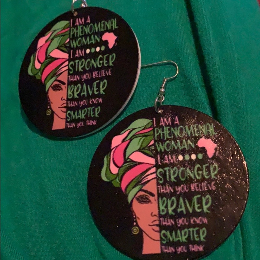Phenomenal Woman Earrings! 🌺